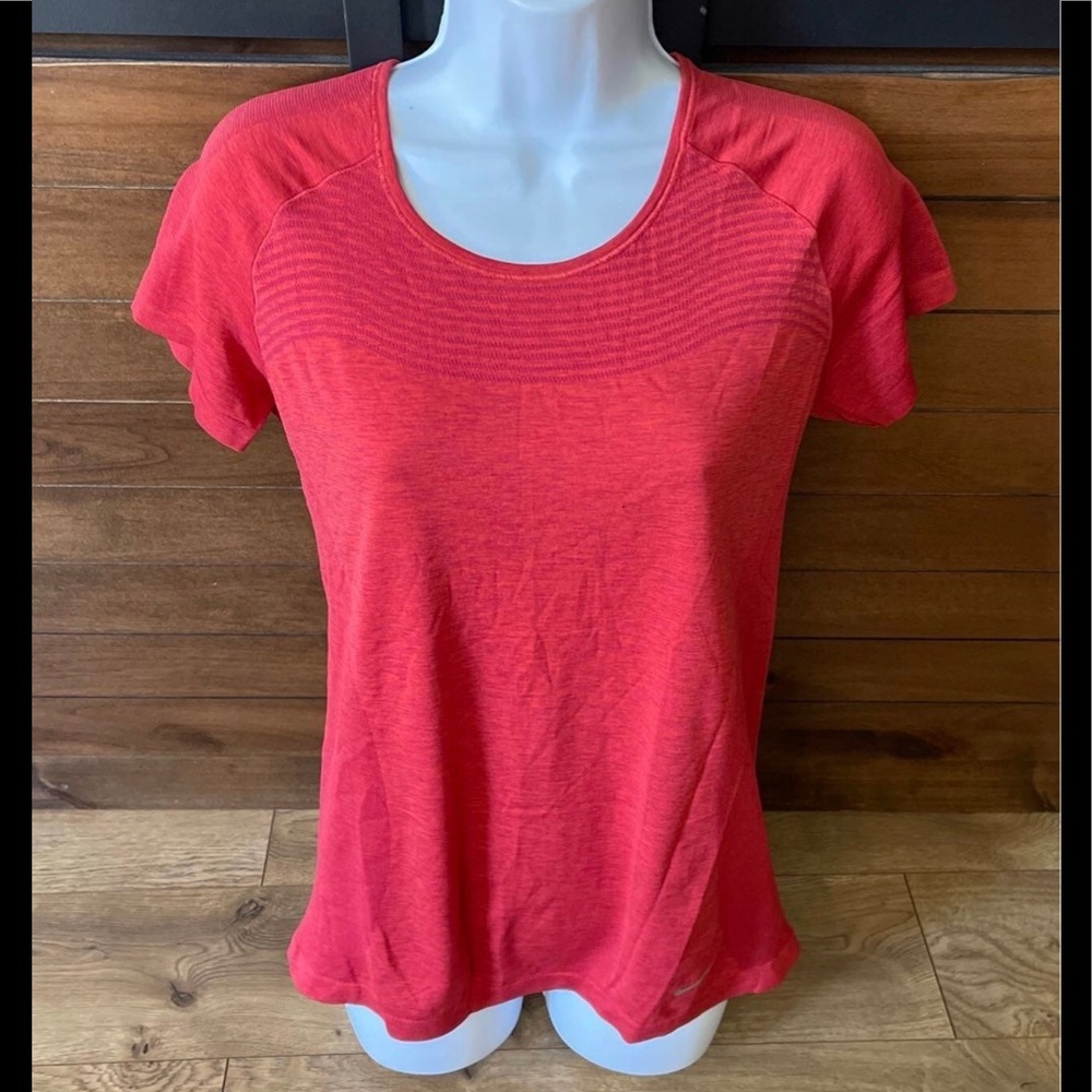 Nike T-shirt dri fit knit short sleeve